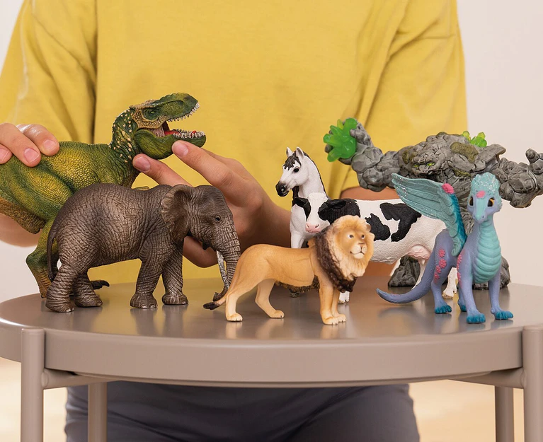 — © Medienarchiv Schleich GmbH (lizenziert unter CC BY-SA 4.0)