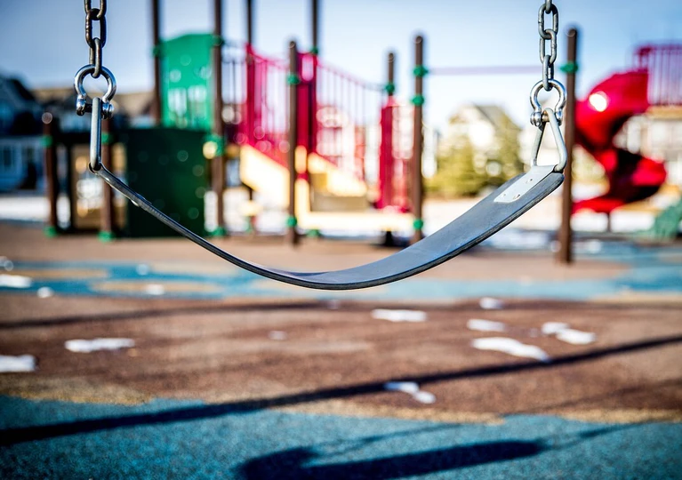 — © swing-playground-children-playing-1188132