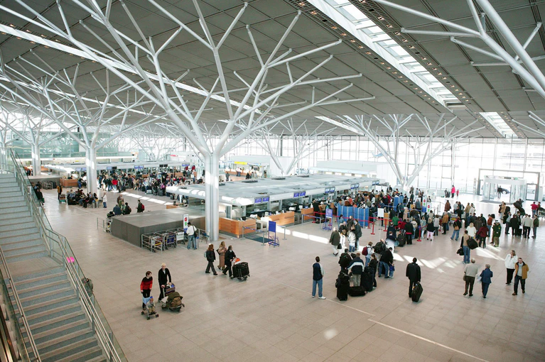  — © Flughafen Stuttgart